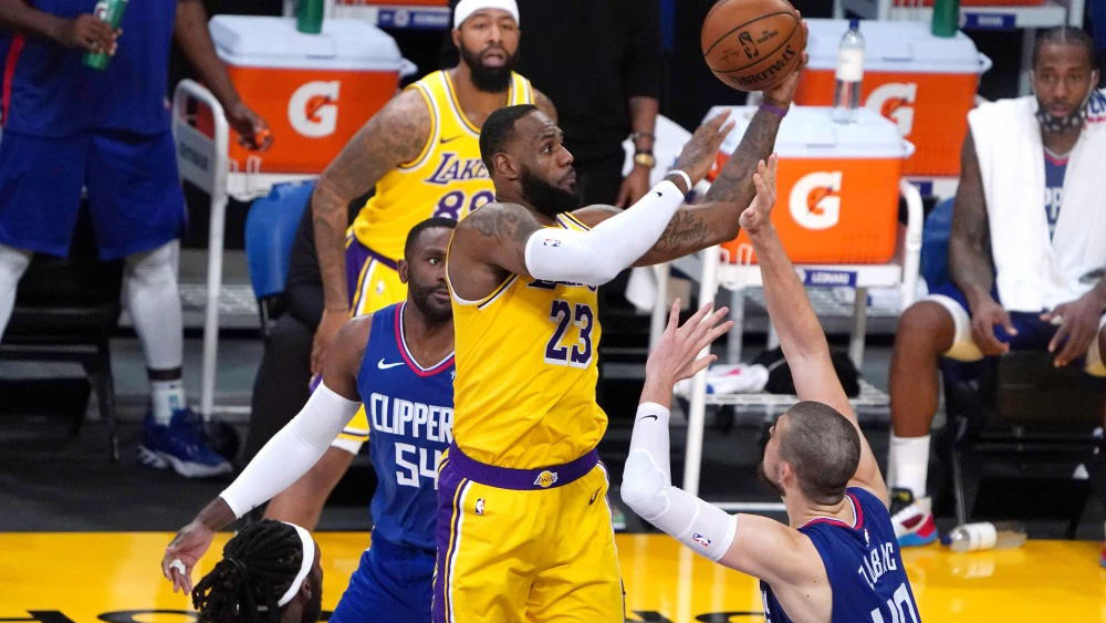 包含今夜NBA总决赛焦点战，奥兰多魔术迎来里程碑，引发热议，轮换策略成焦点的词条爱游戏平台