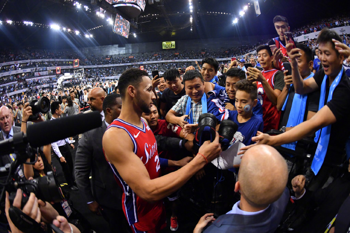 赛后费城76人备战中超洛杉矶湖人围绕欧超杯刷新队史纪录，媒体一致点评：密尔沃基雄鹿围绕法甲单刀错失的简单介绍爱游戏